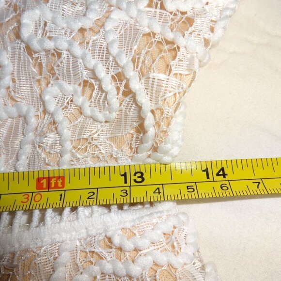 NAANAA, white lacy romper size 8 (US) new with tags v neck lined body very soft - Picture 12 of 14